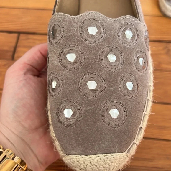 Crown Vintage Leather Casual Espadrilles in NeutralTaupe - Size 8.5 - Picture 7 of 10